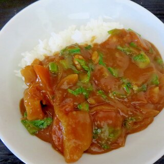 仕上げに小松菜カレー